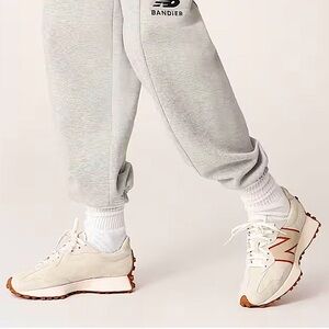 NEW BALANCE x BANDIER "Move Her World" 327 Sneakers